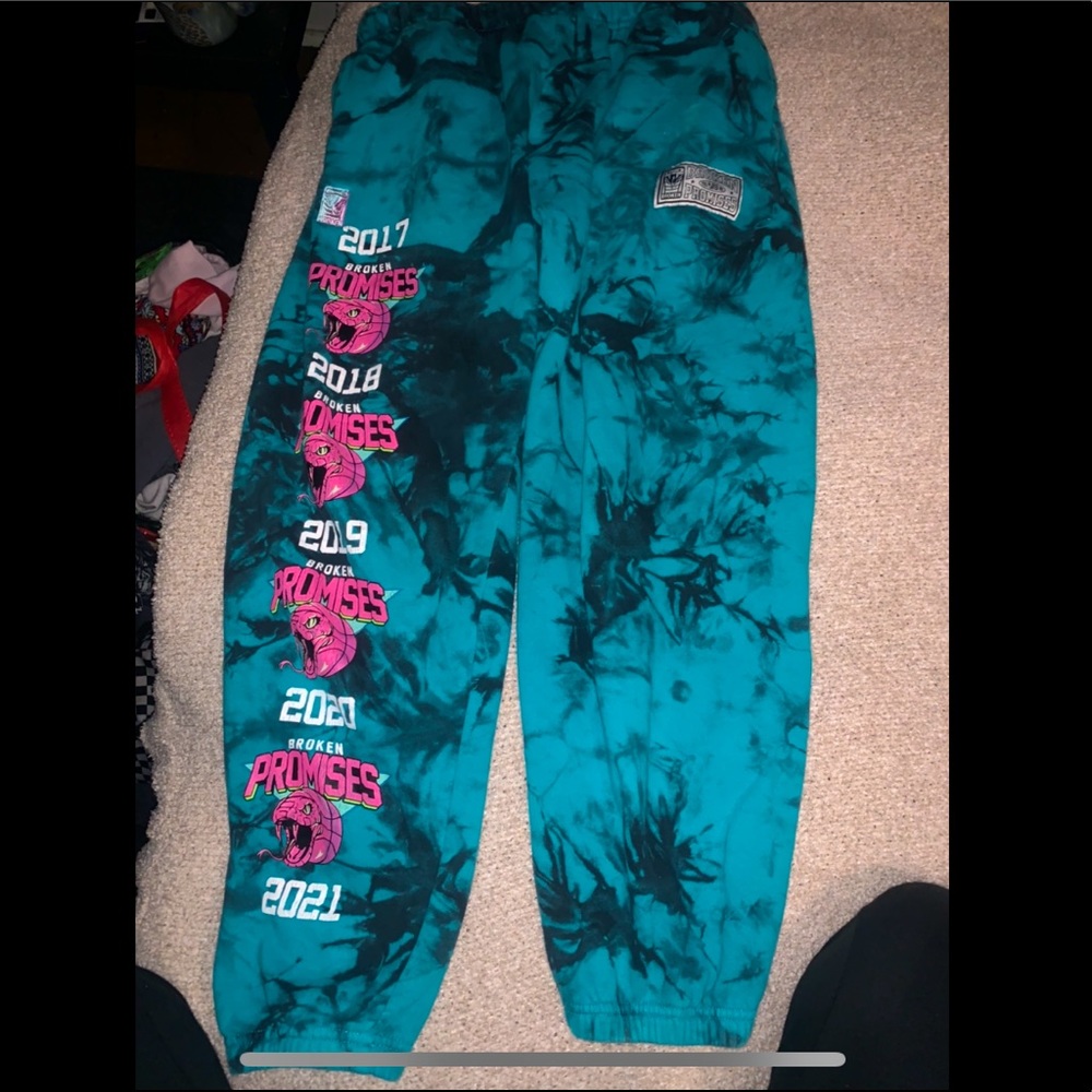 Broken Promises Unisex Sweatpants